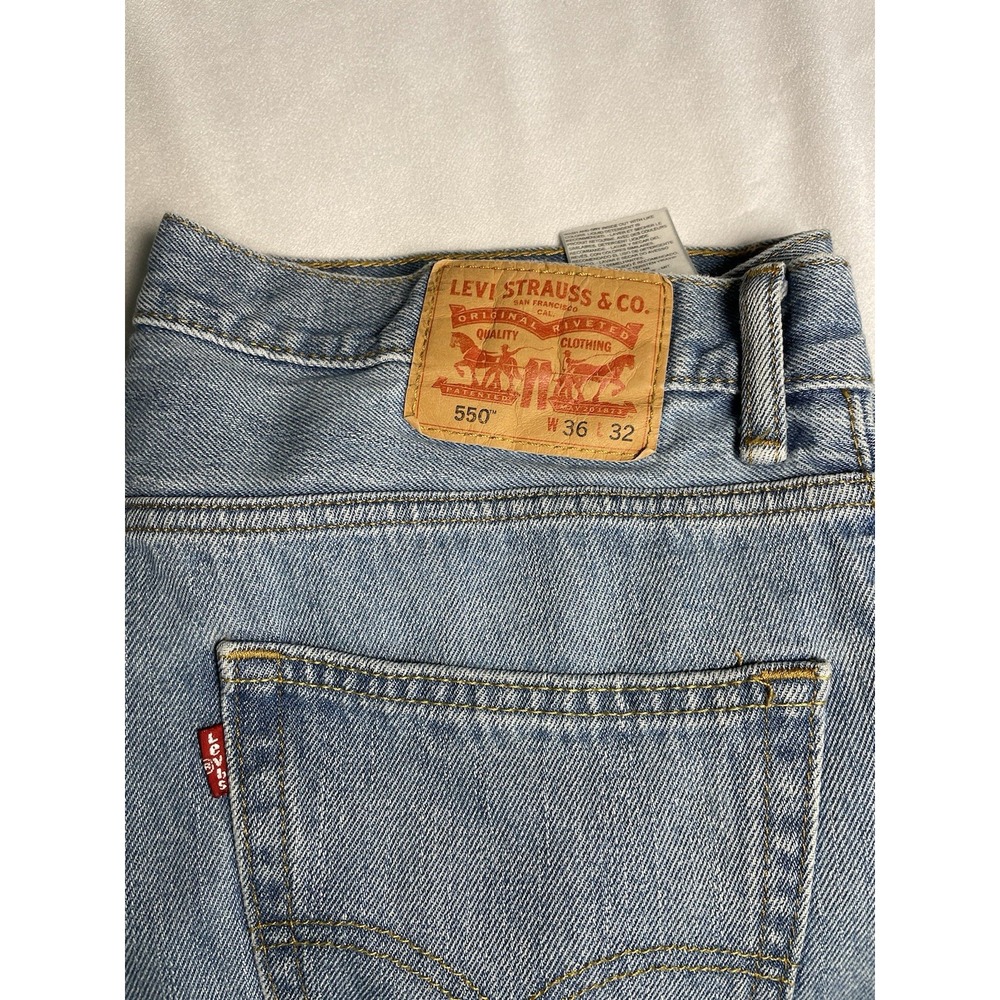 Levi's‎ 550 Jeans 36x32 Relaxed Fit Straight Leg Denim Light Wash Distressed